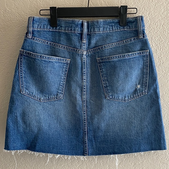 GAP Classic Blue Button-Up Denim Mini Skirt size 4 - Picture 6 of 9